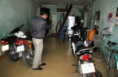 Chủ nhà nghỉ bị khách chém 14 nhát