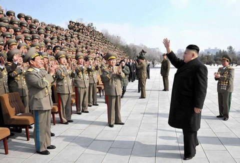 Kim Jong Un thị sát tập trận 'chiến tranh thật'