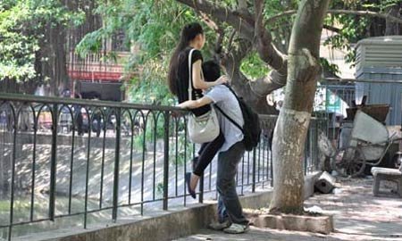 Bi kịch học trò cưới vội