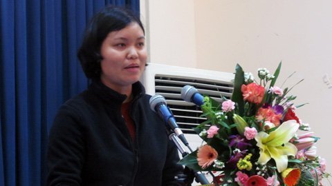 Để các sạp báo 'cháy hàng'