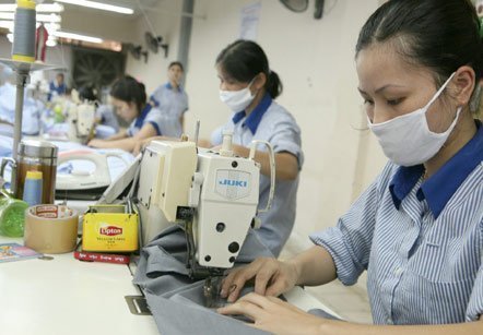 Tăng tuổi hưu có lợi ích nhóm không?