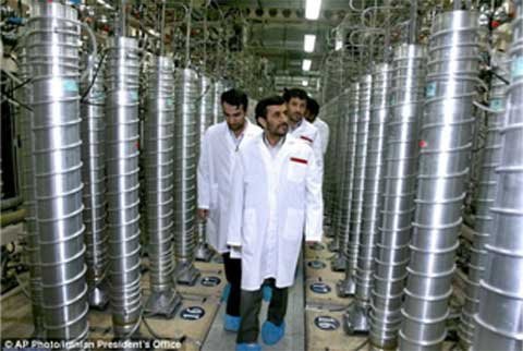 Iran có kế hoạch B để chế bom nguyên tử?