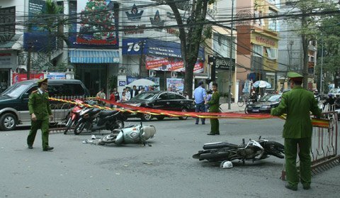 Ăn cướp bỏ chạy, đâm trọng thương 2 vợ chồng