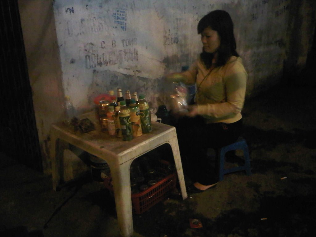 Chuyện xúc động về người mẹ bán nước nuôi con chạy thận