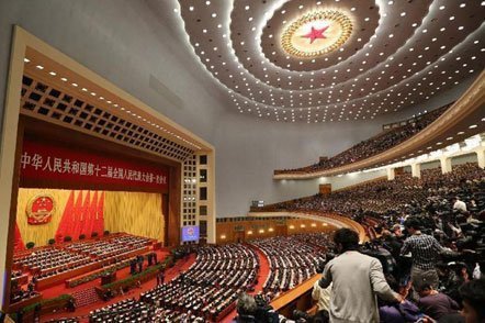 TQ giữa ngã ba chuyển giao quyền lực