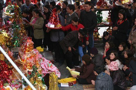 Lập đàn, góp lễ chạy sô cúng bái tháng giêng