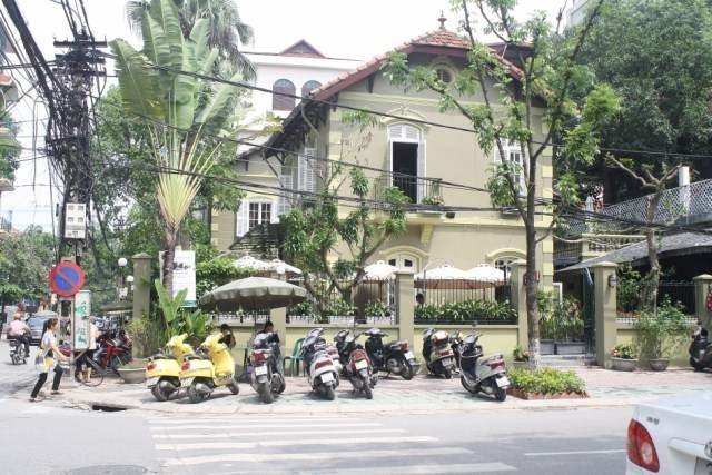 Nghi án vỡ nợ, chuỗi café Tonkin lần lượt “đóng cửa”