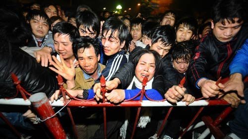Thói hư tật xấu của người Việt... ra nước ngoài bị khinh lắm