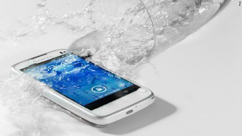 Rộ mốt smartphone, tablet chống nước