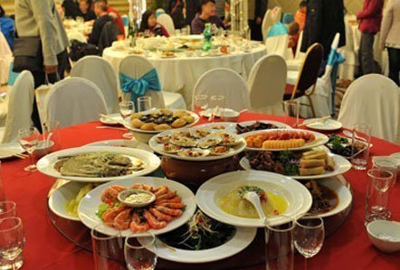 Quan chức TQ dè sẻn hay che đậy tốt?