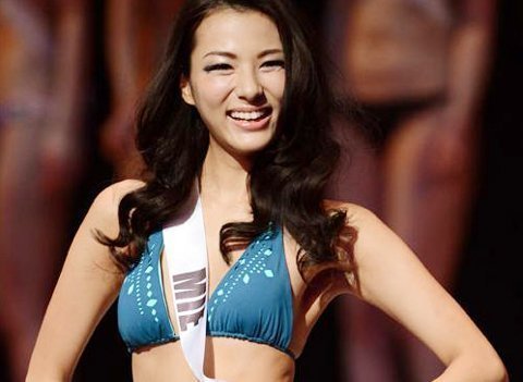 Gầy trơ xương, tân Hoa hậu Nhật bị 