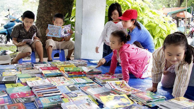 Tất cả vì... tiền