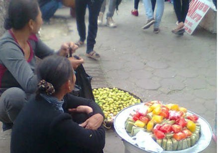 Đáng ngại với bánh xu xê bán dạo