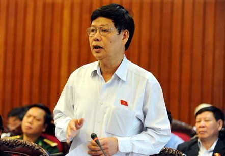 Tiếp thu Hiến pháp: 'Dân sẽ nghĩ ta chưa tin dân'