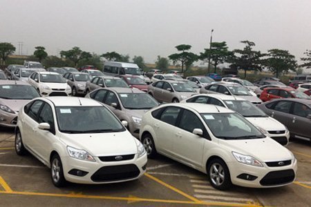 Phí trước bạ ô tô chưa giảm