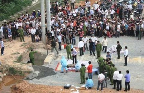 Phát hiện xác chết phân hủy dưới mương nước