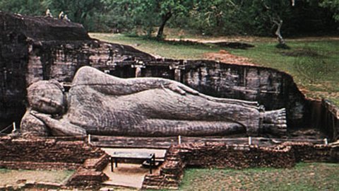 Bị từ chối nhập cảnh vì thiếu tôn trọng đạo Phật