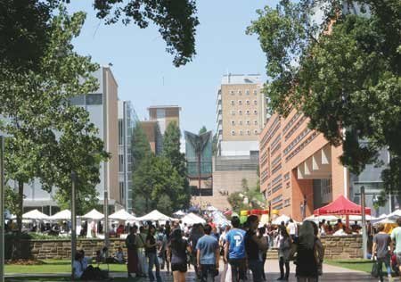 Học bổng Dự bị ĐH New South Wales, học phí giảm đến 50%