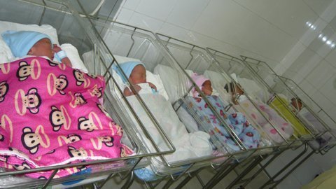 Kỳ diệu ca sinh 5 đầu tiên ở TP.HCM