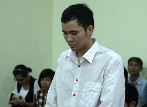 Y tá 'sàm sỡ' người nhà bệnh nhân