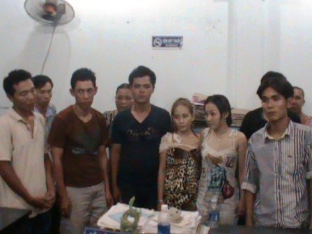 Phá sòng bạc toàn dân anh chị ở Sài Gòn