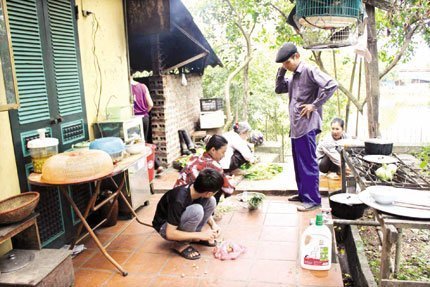 Chuyện các nàng dâu trong đại gia đình hiếm có nhất VN