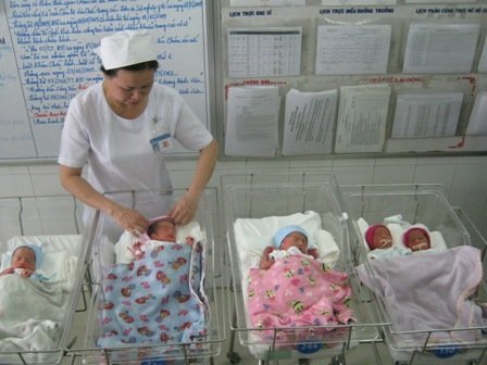 Nhiều nguy hiểm rình rập các bé trong ca sinh 5