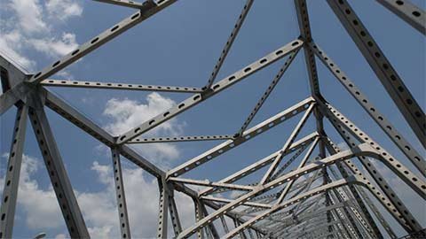 Kỳ lạ cây cầu thép 