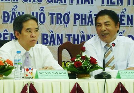 Trưởng Ban Nội chính lại khuyến cáo ngân hàng