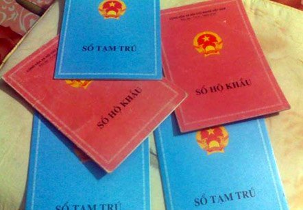 Bố mẹ chết, con mới được nhập khẩu nhà bà?
