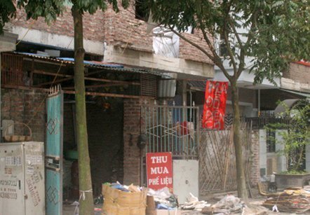 Ở nhà triệu đô hành nghề đồng nát