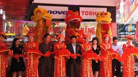 Mừng 60 cửa hàng, FPT Shop khuyến mãi khủng