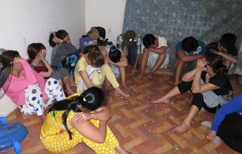 Đột kích sòng bạc quý bà ở Cần Thơ