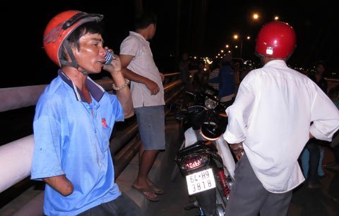 ‘Vợ con chết hết trên cầu Cần Thơ rồi’