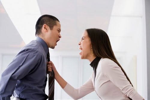 Phụ tình còn 'bốc lửa bỏ tay' bạn đời...
