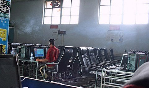 Game thủ sống 6 năm trong quán cafe Internet
