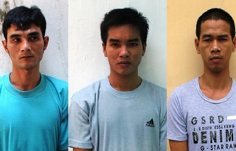 Chuốc thuốc mê 2 bạn gái, cướp vàng và tiền