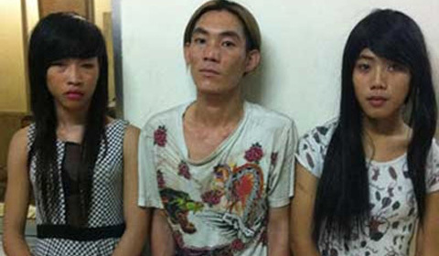 Độn ngực, giả gái mại dâm để trộm đồ