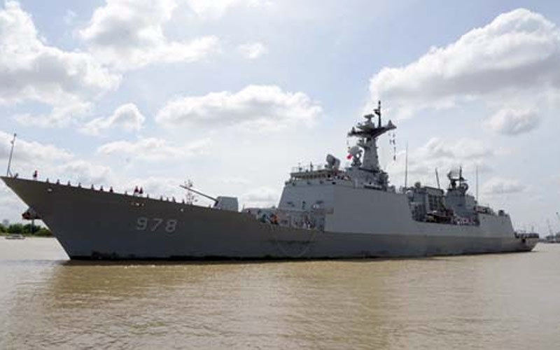 Tàu khu trục hải quân Hàn Quốc đến TP.HCM