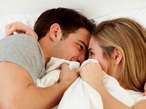 Chuyện phạm phòng: Chồng chết sau buổi ân ái ban trưa