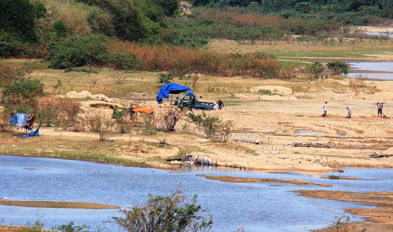 Hai đứa trẻ đuối nước thương tâm