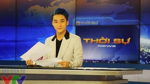 Sơn Tùng M-TP lần đầu thử làm MC bản tin Thời sự