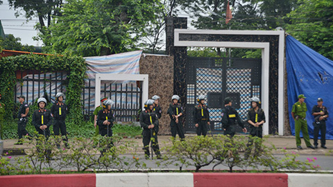 Dựng lại hiện trường vụ thảm sát 6 người ở Bình Phước
