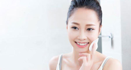 ‘Búp bê vàng thể dục dụng cụ’ đẹp thách thức thời gian