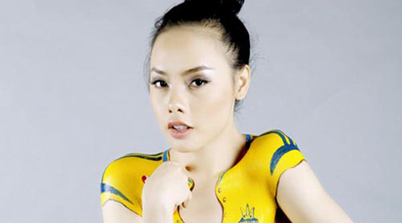 Miss bikini hoảng loạn vì bị giang hồ dọa khống chế, cho lây HIV