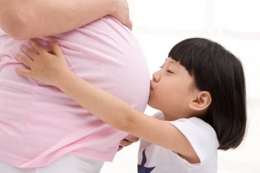 Không đẻ nữa, anh sẽ kiếm con trai bên ngoài