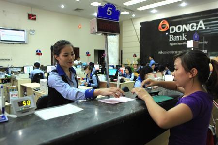 Trấn an người dân lo sợ rút tiền khỏi NH Đông Á