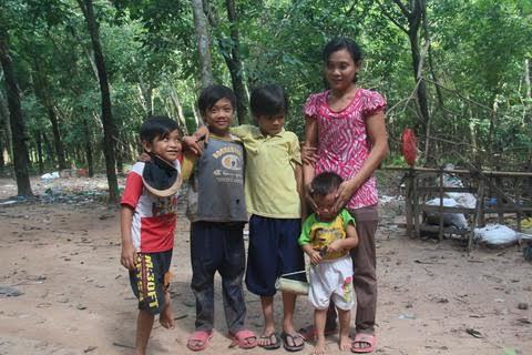 Những phận người không quốc tịch ở Bình Dương