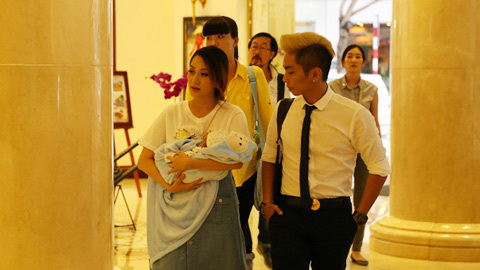 Khánh Thi, Phan Hiển quyết không để lộ mặt con