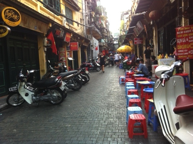 Lát đá đường phố cổ Hà Nội: Mới chỉ là chủ trương